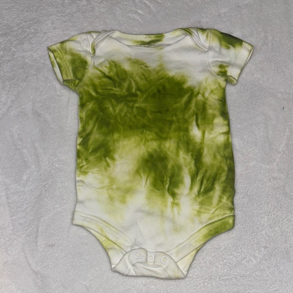 (3 for $10) George Green and White Tie-Dye Bodysuit